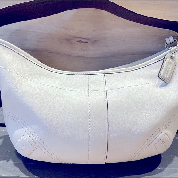 Coach Handbags - Coach Ivory Hobo Handbag purse